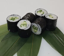 Ролл с огурцом