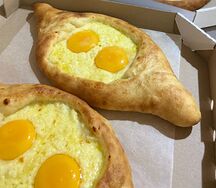 Хачапури по-аджарски