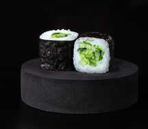 Ролл с огурцом