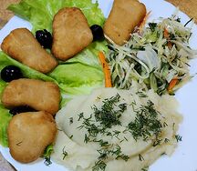 Куриные наггетсы с гарниром