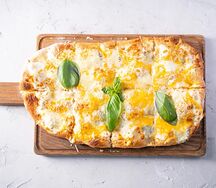 Пицца римская Четыре сыра