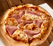 Мини-пицца с ветчиной