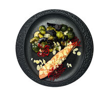 Семга с брюссельской капустой