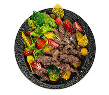 Теплый салат с телятиной