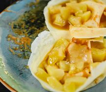 Блины с яблоками