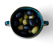 Греческие оливы и маслины