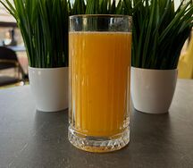 Свежевыжатый апельсиновый сок