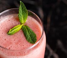 Смузи клубника-банан