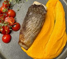 Черная треска с морковным муссом