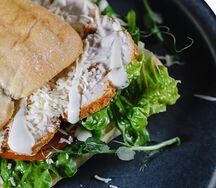 Сэндвич цезарь с куриной грудкой 