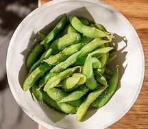 Бобы эдамаме с солью