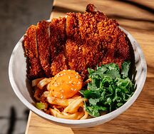 Лапша или рис с цыпленком кацу