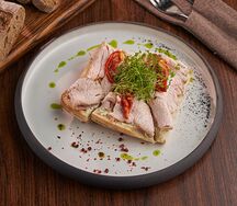 Брускетта с индейкой