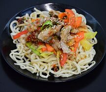 Лапша удон со свининой