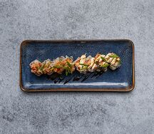 Ролл с тунцом и лососем