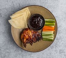 Птица в пекинском стиле