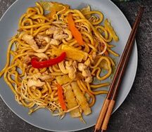 Wok с курицей