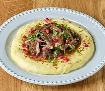 Куриная печень с пюре и кахетинским маслом 