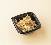 Салат с копченой курицей, яблоками и сельдереем