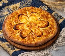 Хачапури с копчёным сыром