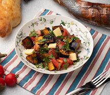 Салат из хрустящих баклажанов