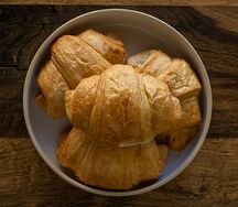 Круассан с шоколадом