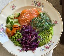 Боул Vseklassno с лососем