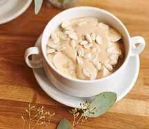 Каша овсяная с арахисовой пастой