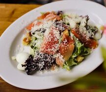 Цезарь с лососем