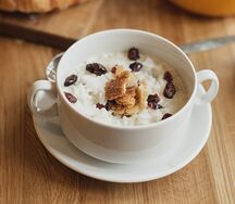 Каша рисовая с клюквой