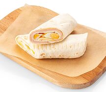 Ролл с ветчиной и яйцом