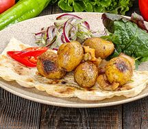 Картошка с салом на мангале