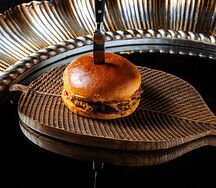 Бургер с говяжьей котлетой