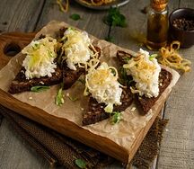 Форшмак на тостах