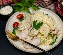 Салат Цезарь с курицей 