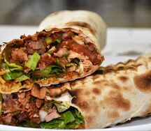 Свинина в армянском лаваше