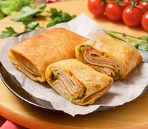 Блин с ветчиной и сыром