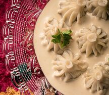 Мини-хинкали в перечном соусе