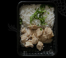 Рис с куриным филе в соусе тандури