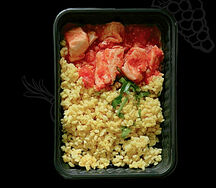 Булгур с куриным филе в томатном соусе и копченой паприкой