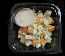 Салат Оливье с ветчиной из индейки и домашним майонезом