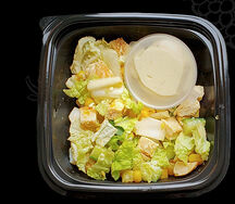 Салат с куриным филе, кукурузой и майонезом