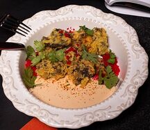 Осьминог темпура с имбирным соусом