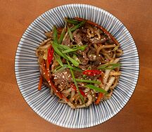 Вок с говядиной 