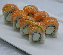 Фирменный ролл Филадельфия