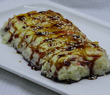 Японская пицца с крабом