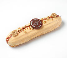 Эклер Орех Пралине