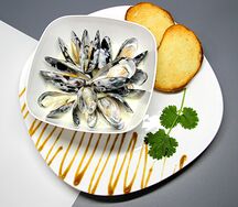 Мидии в сливочно-чесночном соусе