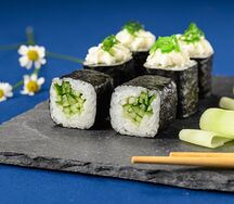 Мини-ролл с огурцом