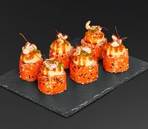 Запеченный ролл с креветкой